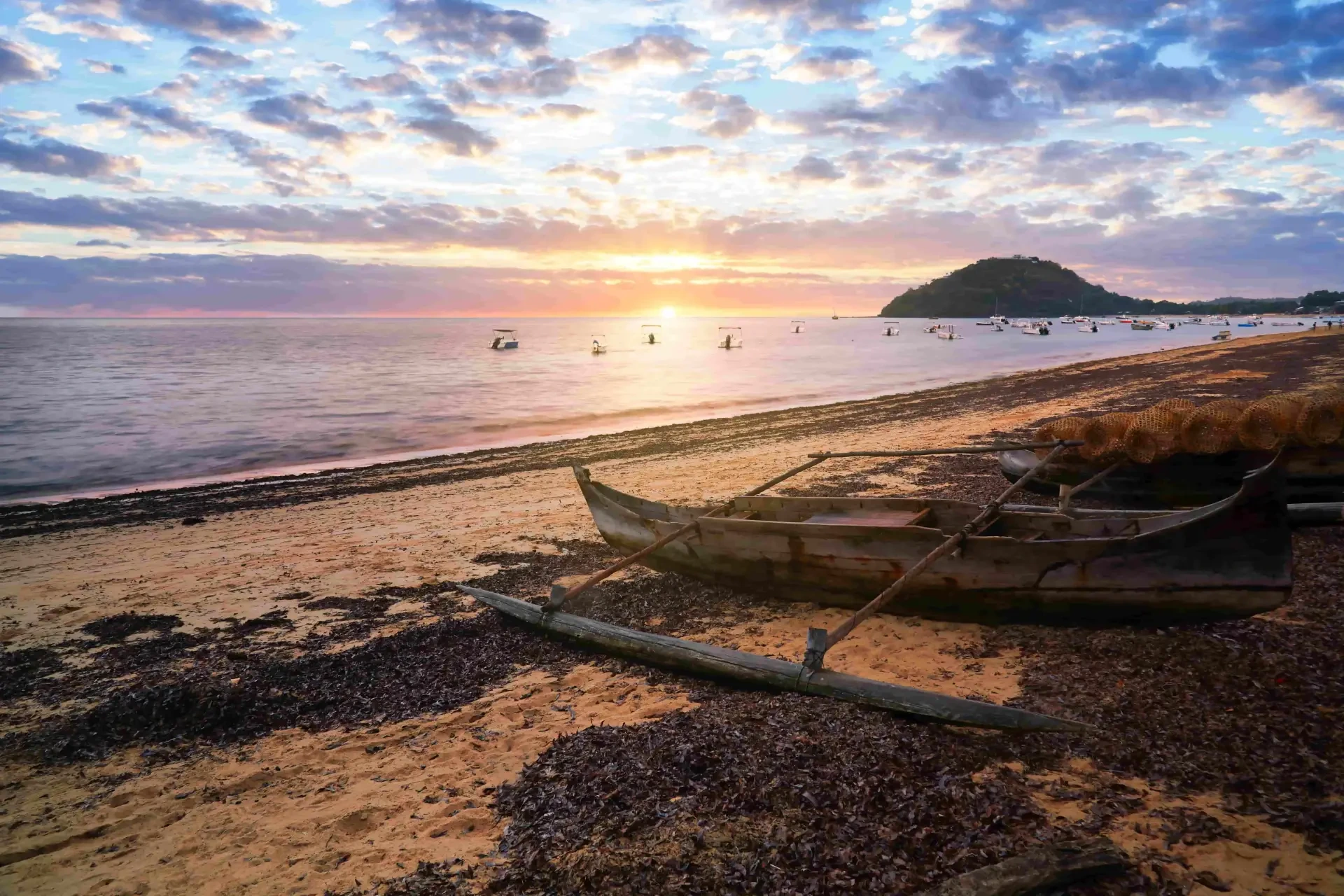 Coucher de soleil sur la mer à Nosy Be